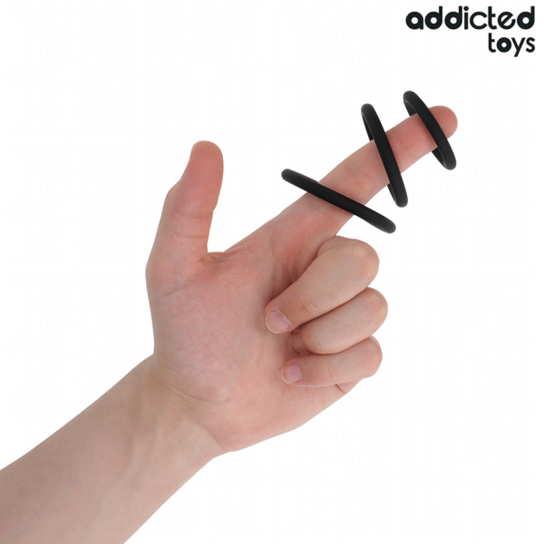 Set de trois anneaux péniens Addicted Toys Modèle 2, en silicone