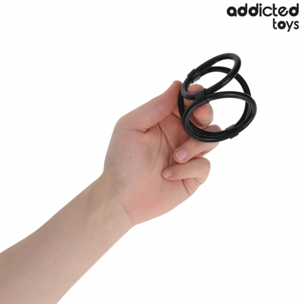 Anneau pénien triple Addicted Toys, avec ses trois anneaux de tailles différentes
