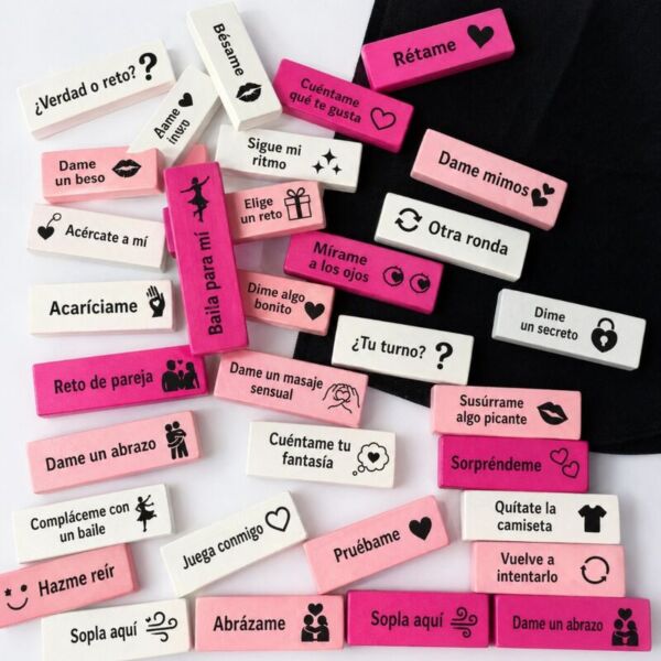 Jeu érotique pour couples Diverty Sex Love Blocks, avec ses blocs en bois colorés et sa pochette